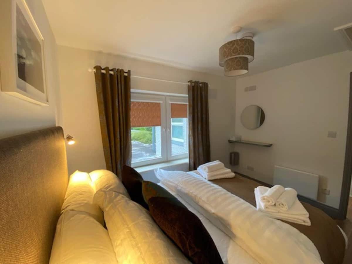 Location Location - Gorgeous 3 Bed Apartment In Killarney Dış mekan fotoğraf